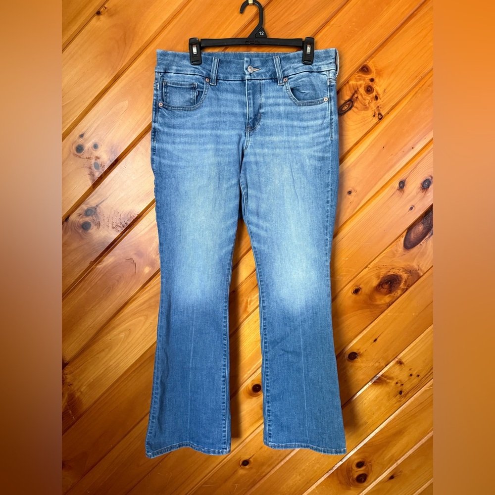 American Eagle Outfitters AE Next Level Curvy Low-Rise Kick Bootcut Jean